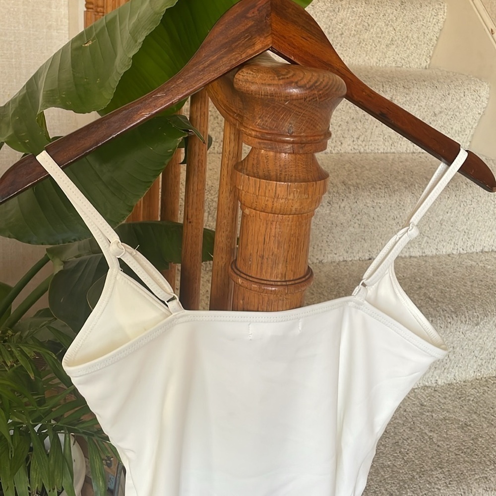 Good American White Sculpting Tank Bodysuit - Picture 7 of 13
